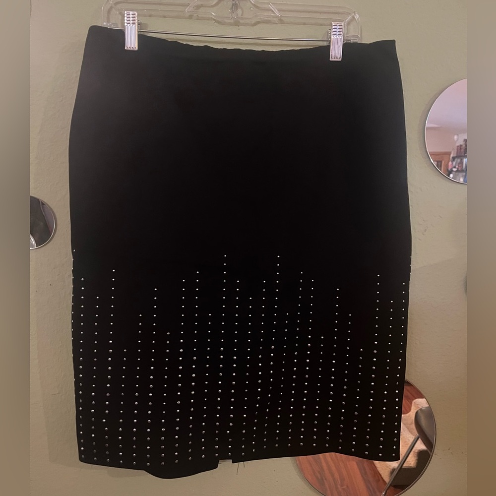 White House/Black Market pencil skirt w/ stud detailing